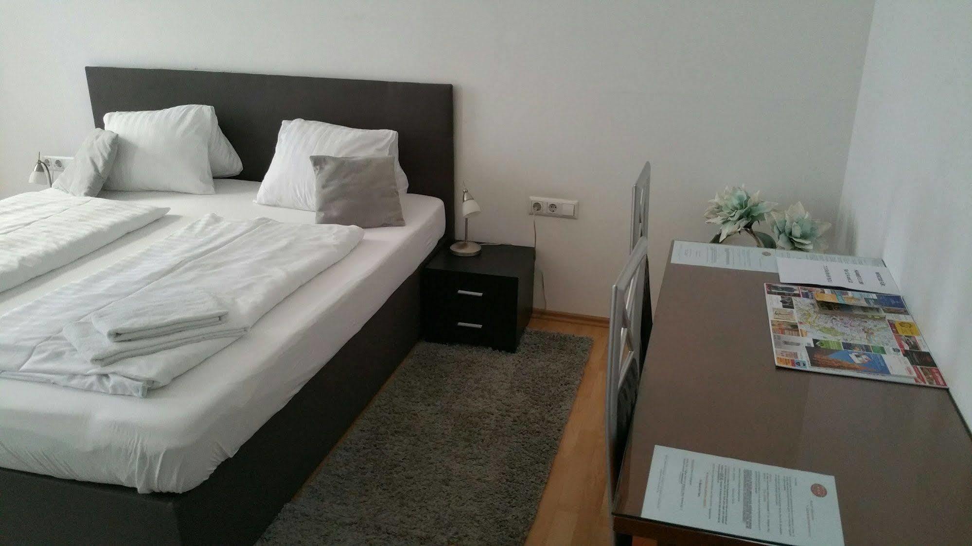 Marien-hof Vienna
